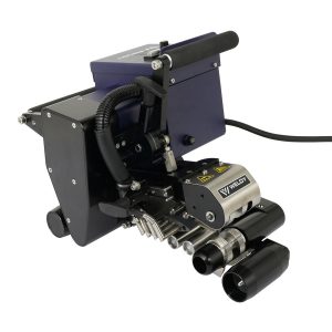 Detalhe da máquina de solda de gemomembrana WELDY WGW 300 com garra aberta